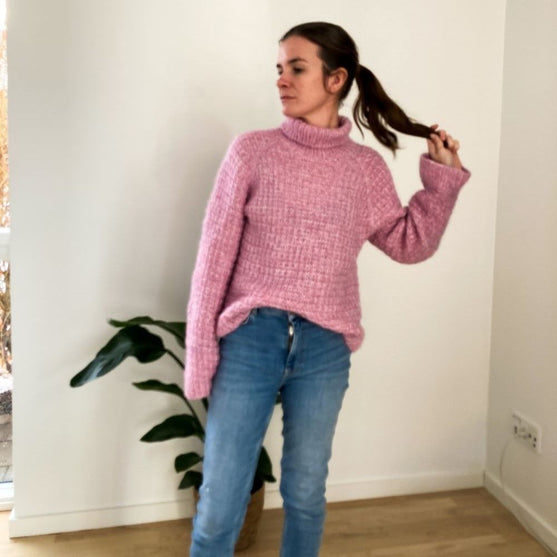 Snowdrop - Sweater
2