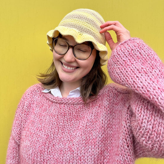 Sopka - Bøllehat med flæsekant
6