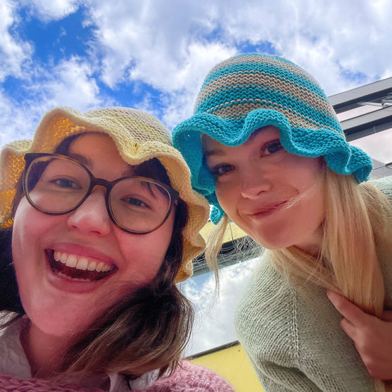 Sopka - Bøllehat med flæsekant
7