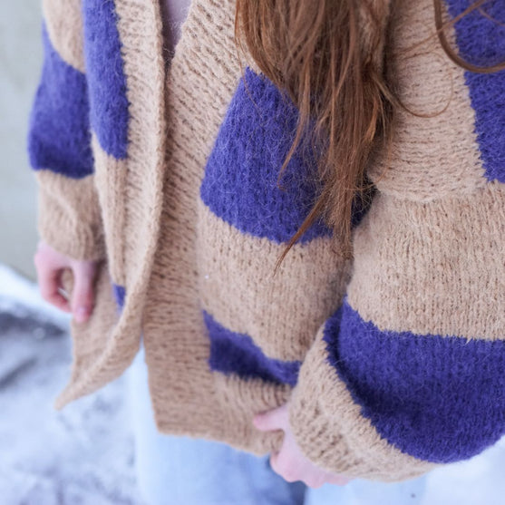 Cloudy - Cardigan
2