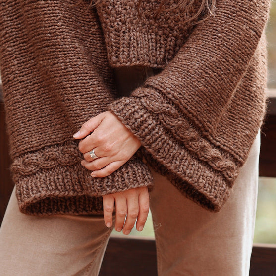 Lucent – Sweater
9