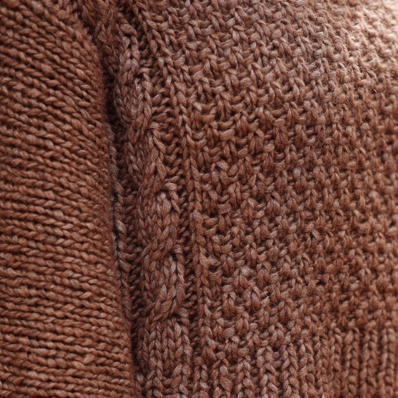 Lucent – Sweater
10