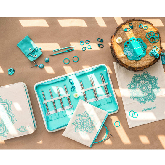 The Kindness Set - Korte Udskiftelige Rundpinde - KnitPro
5