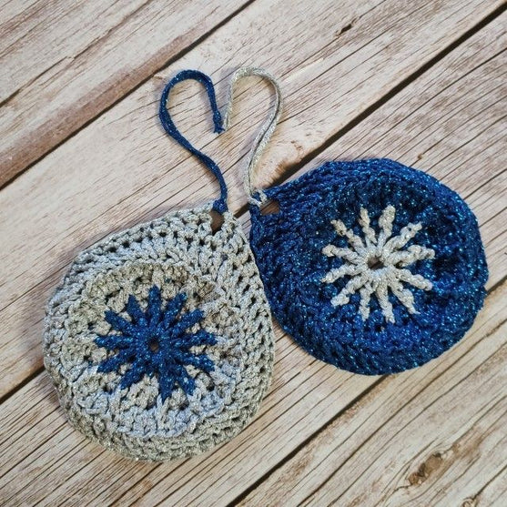 Shiny Bauble - Julepynt
7