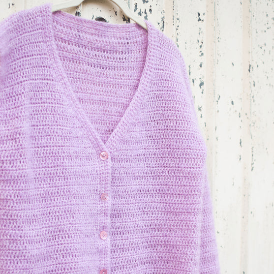 Essence - Cardigan med V-hals
2