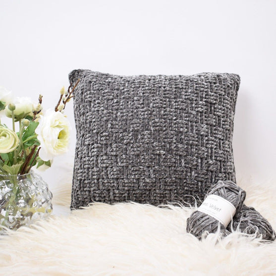 Velvet Flettet Pude - Kvadrat
2