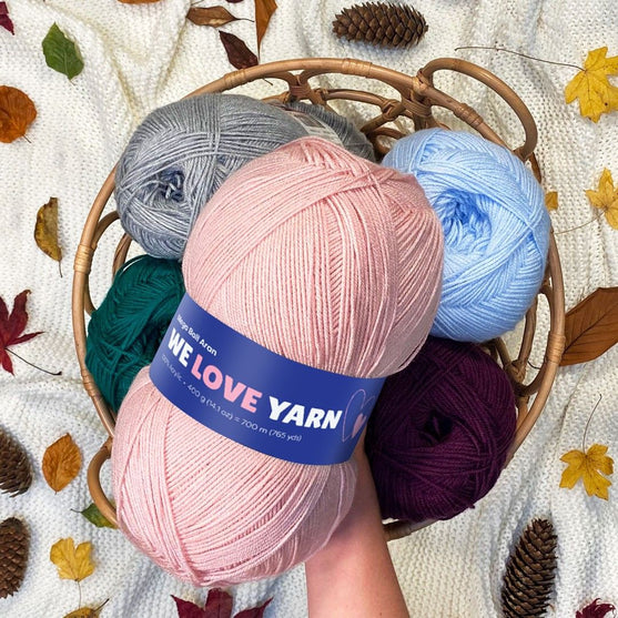 

Mega Ball 400 g - We Love Yarn
4