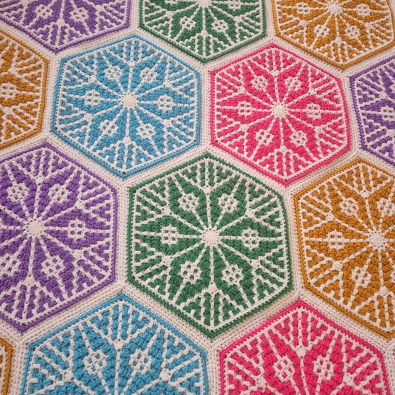 

Honeycomb Burst - Tæppe
6