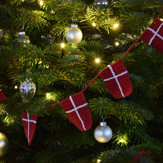 

Hæklet Dannebrog flagranke
3