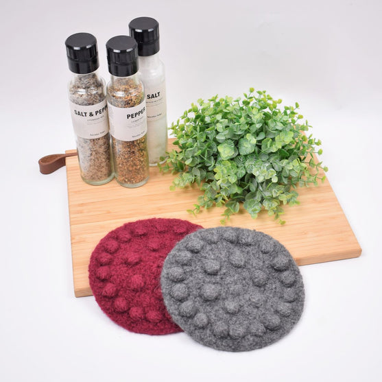 

Filtet bordskåner m. blomst i bobler
1