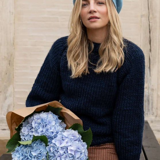 

Carla Sweateren - Molly by Mayflower
4