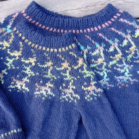 

Cynara - Børnesweater
4