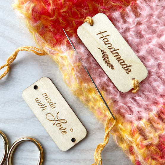 

Labels i Træ - Made With Love - Hobbii
4