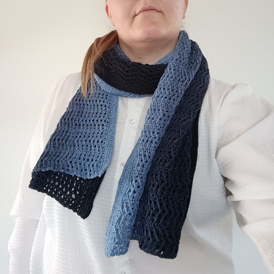 

Dark Ocean - Halstørklæde
3