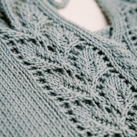 

Floreale Top - T-shirt med Hulmønster-ryg
3