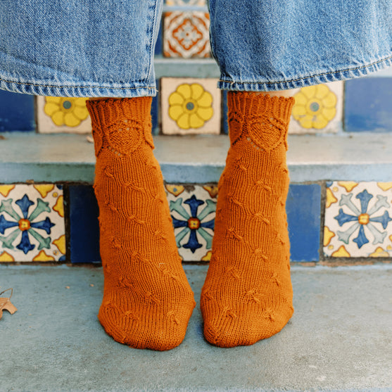 

Oak Seed - Strømper i strukturstrik
1