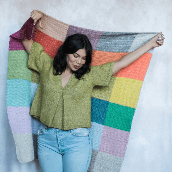 

Simultaneous Contrast - Tæppe i Farveblokke
4