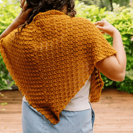 

Grisaille - Trekantet Blondesjal
2