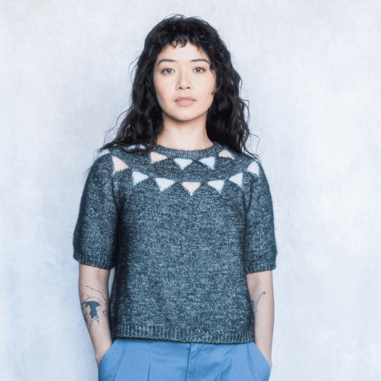 Acute - Bluse i Flerfarvestrik