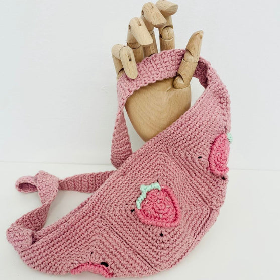 

Strawberry - Bæltetaske
1