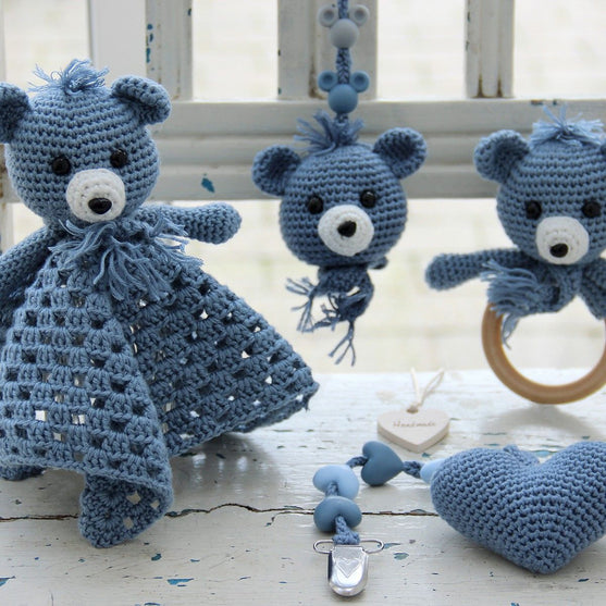 

Nusseklud med bamse
3