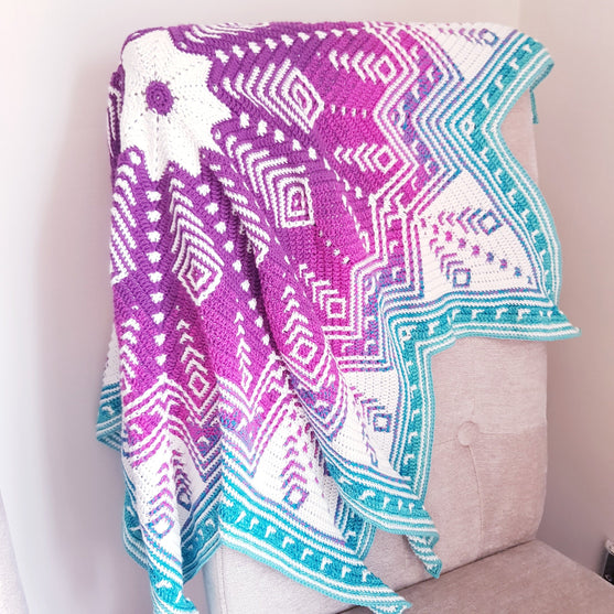 

Peacock Delight - Tæppe
7