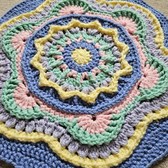 

Mini Mandala - Gulvtæppe
5