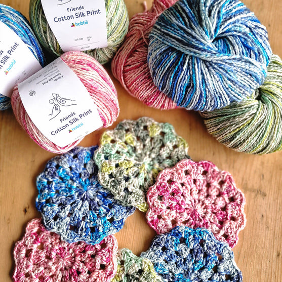 

Silk Print Flower - Bordskåner
5