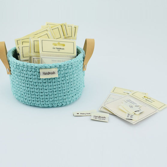 

10 Labels - Made by Farmor - 5 cm - Sandfarvet - Go Handmade
3