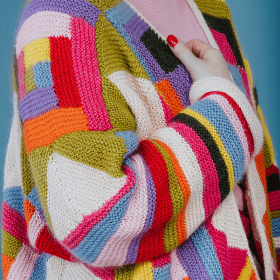 

No Shades of Grey - Cardigan - Strik
6