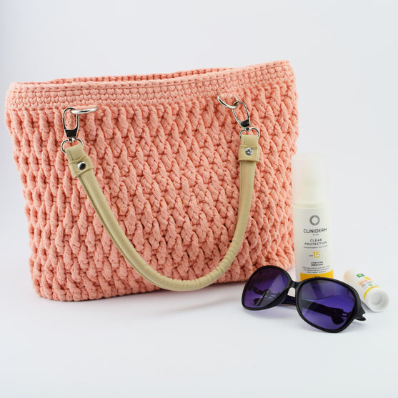 

Ribbon taske med hank
1