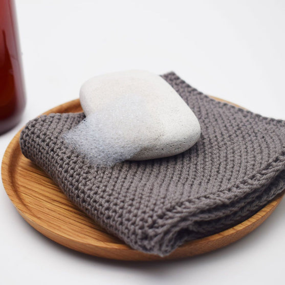 

Strikket karklud i ret på skrå
2