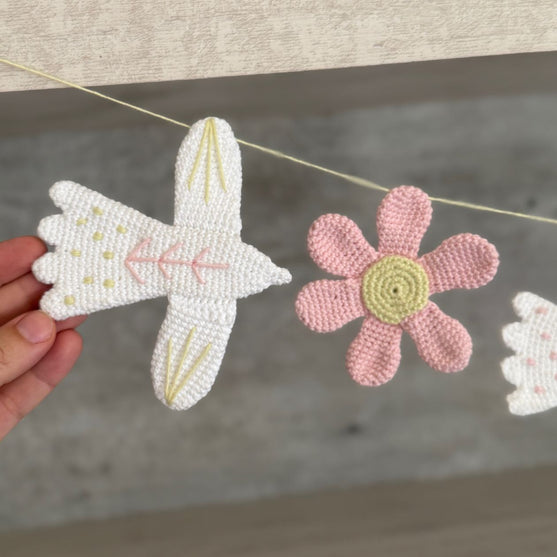

Bird Garland
7