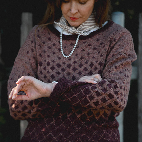 

Maggie Rustic - Sweater med mønster
5