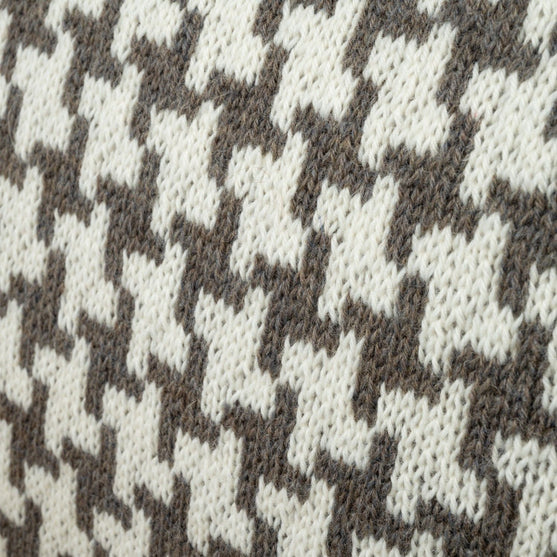 

Letland - Pude med korsmønster
5