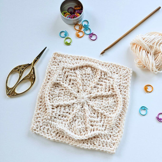 

Compass Rose - Vest - Oldemorfirkant
1