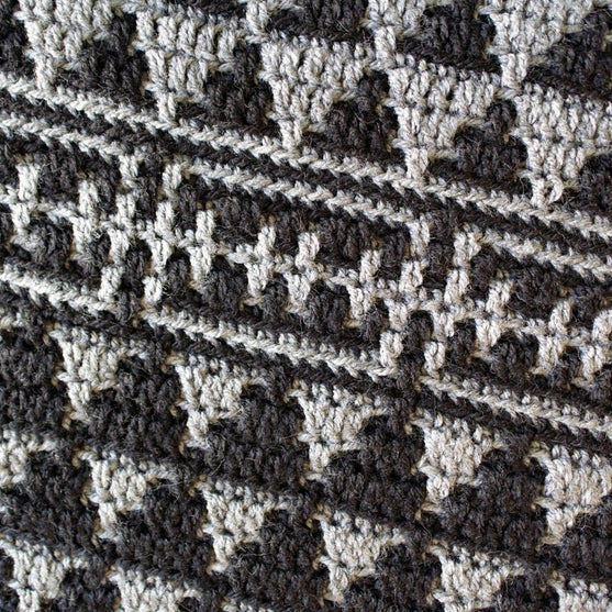 

Twilight Whispers - Tørklæde
8