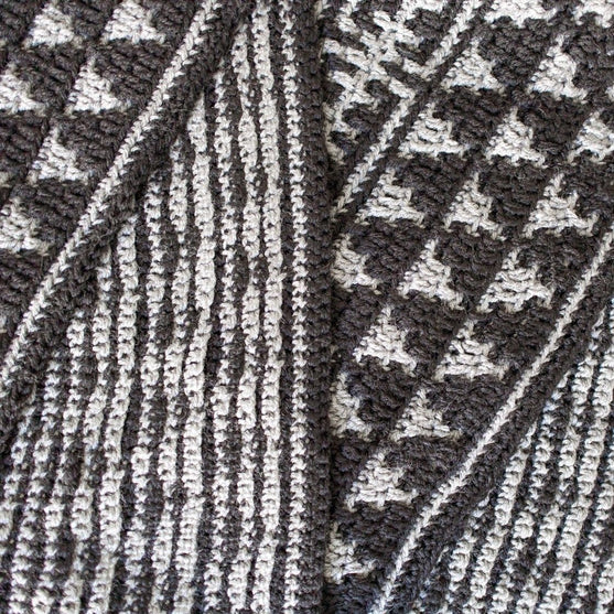 

Twilight Whispers - Tørklæde
7