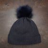 

Pompon m/knap, Mørk Blå - Go Handmade
3