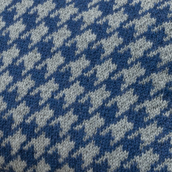 

Island - Pude med hanefjedmønster
4