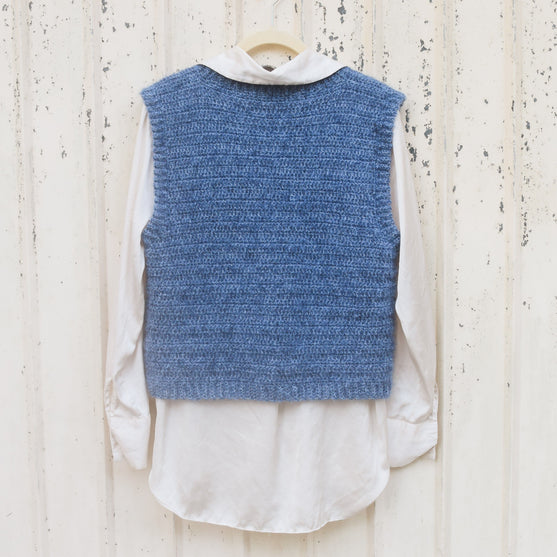 

Essence - Vest
4