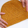 

Beehive - Halstørklæde og beanie
6