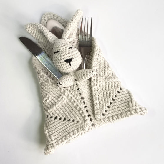 

Ninka - Serviet med hare
3