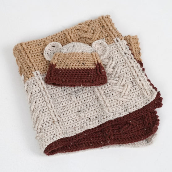 

Happy Bear - Babytæppe og Hue
1