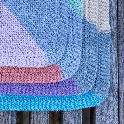 

Bistrup - Dækkeserviet på skrå
4