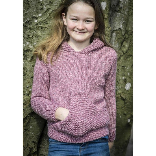 138-7 - Sweater med hætte og lomme