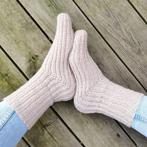

Easy Breezy Ribbing Socks - Strømper
1