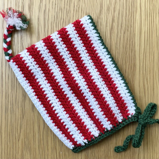 

Baby Elf - Julesweater og -hue
3