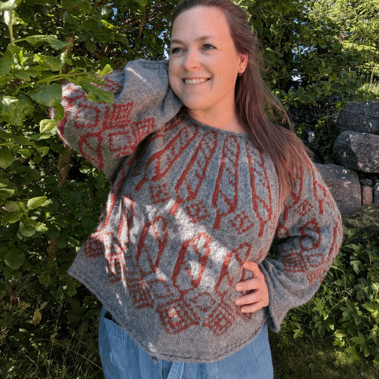 Feathers – Sweater