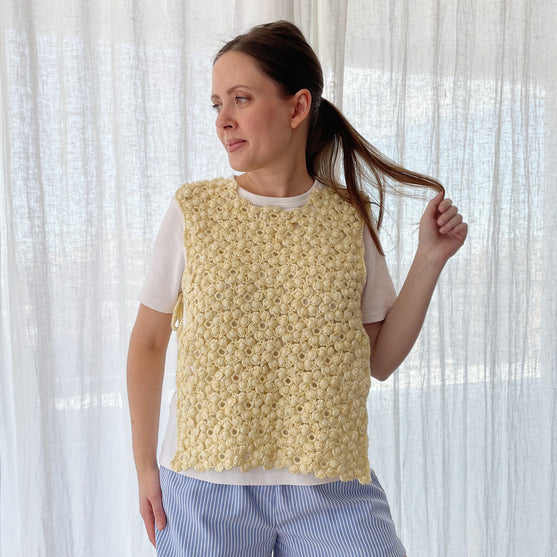

Honeyflower - Vest
4